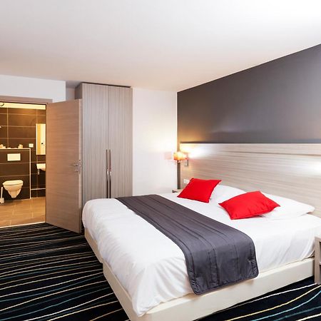 The Originals City, Hotel Marne-La-Vallee Est, Meaux Villenoy Exterior photo