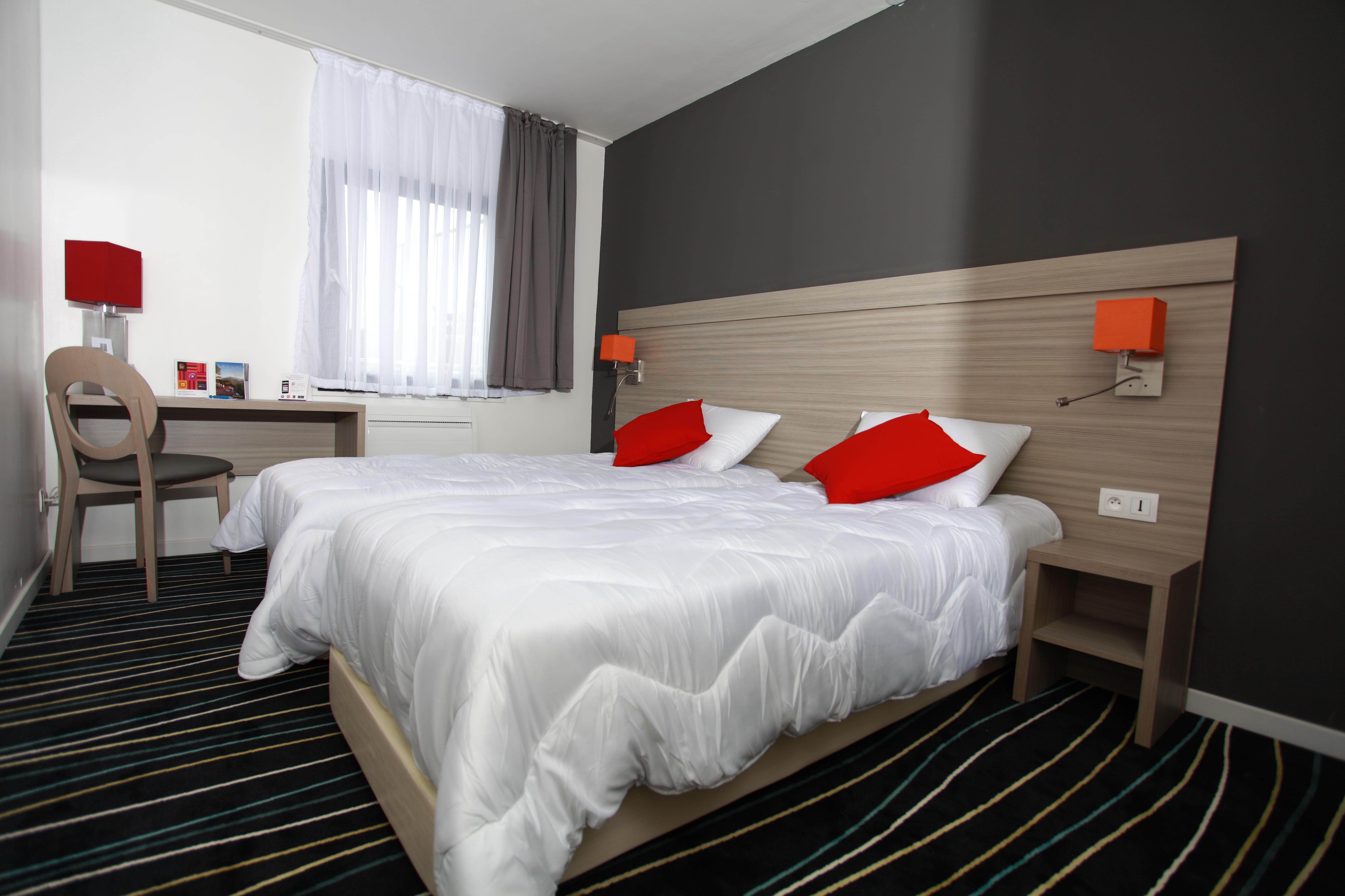 The Originals City, Hotel Marne-La-Vallee Est, Meaux Villenoy Exterior photo