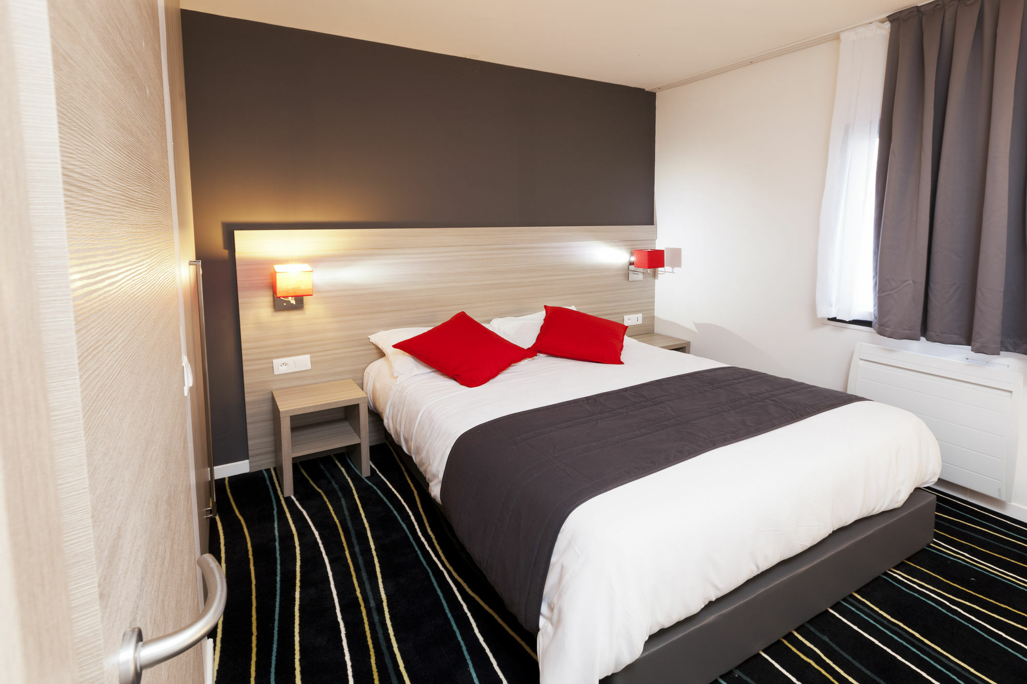 The Originals City, Hotel Marne-La-Vallee Est, Meaux Villenoy Exterior photo