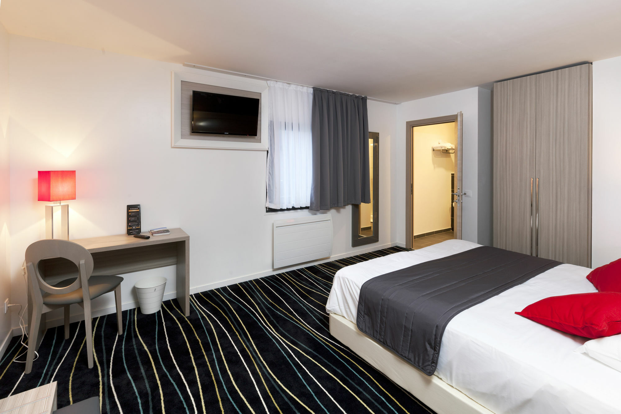 The Originals City, Hotel Marne-La-Vallee Est, Meaux Villenoy Exterior photo